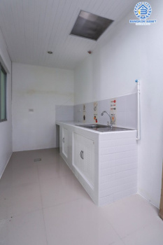 *****ทาวน์เฮ้าส์มือสองย่านนนทบุรี ม.พฤกษาวิลล์ 63/1 นครอินทร์-พระราม 5 หลังมุม! บนเนื้อที่ 23.7 ตร.ว. ฟังก์ชัน 3 ห้องนอน 2 ห้องน้ำ 1 ที่จอดรถ แถมฟรี! 3 เครื่องปรับอากาศกับ 1 เครื่องทำน้ำอุ่น สภาพดีมาก บนทำเลโซนเมือง ใกล้รถไฟฟ้าสายสีม่วง "สถานีแยกติวานนท์" และทางด่วน "พระราม7"